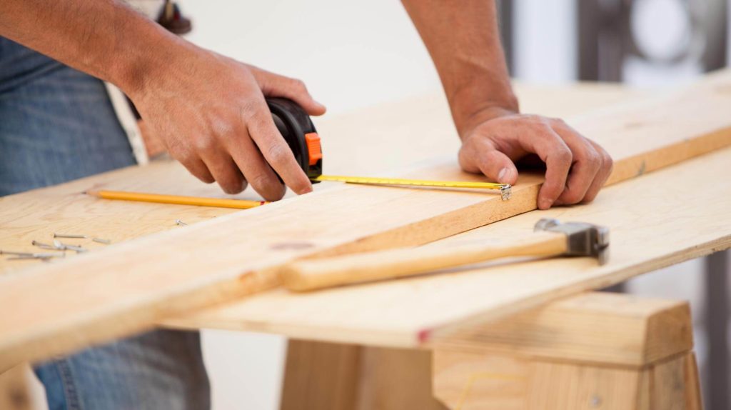 Evaluating a Naples Remodeling Contractor